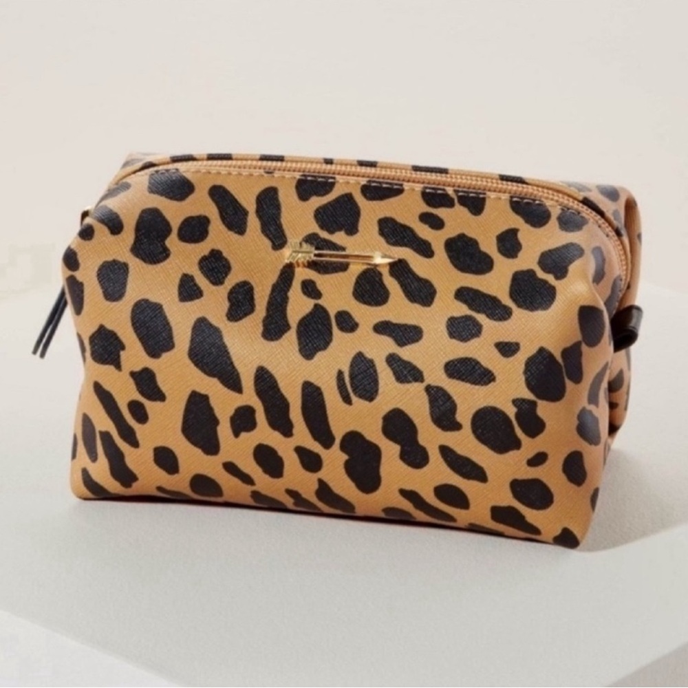 NWT Stella & Dot | Pouf | Animal Dot Pouf
